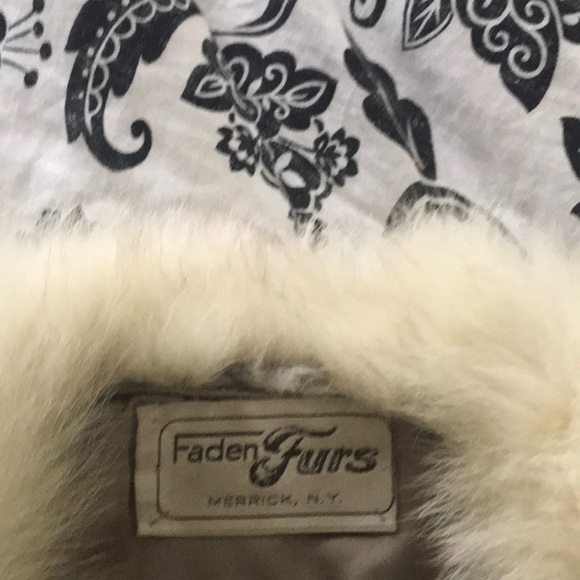 Authentic silver fox jacket. Size small - Picture 4 of 4